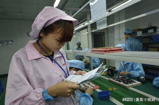 勤劳的中国人，为何工厂还是用工荒而外卖递送服务却火爆？
