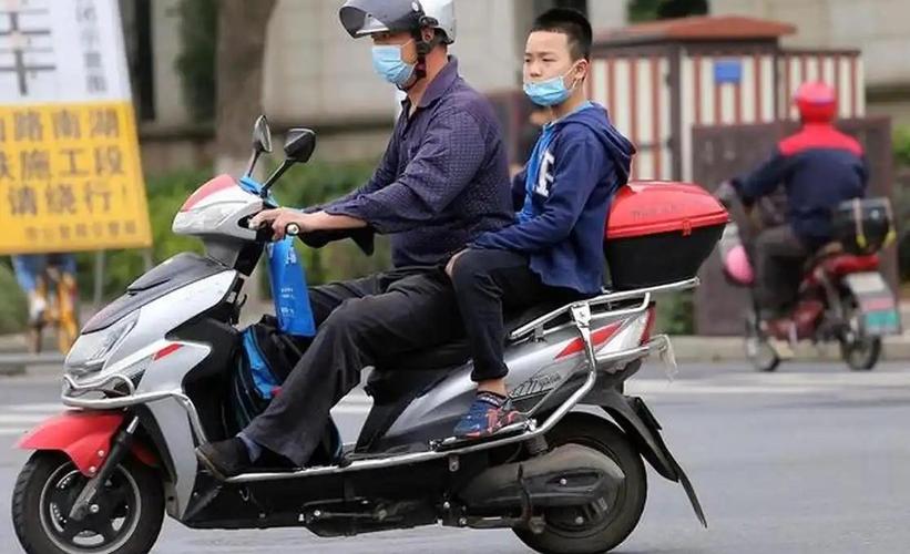 为什么河内的年轻人宁愿送外卖也不肯进那家中资工厂上班